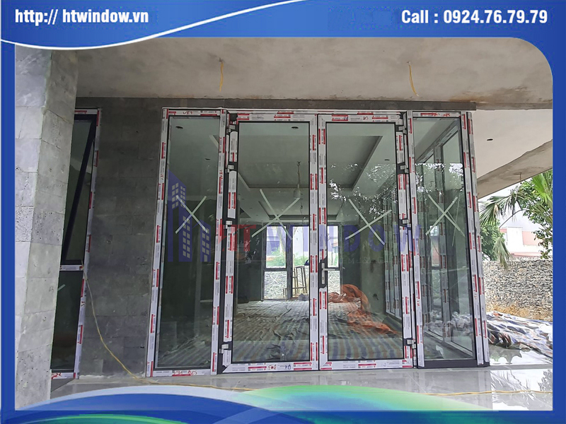 Cửa đi mở quay nhôm xingfa 2024