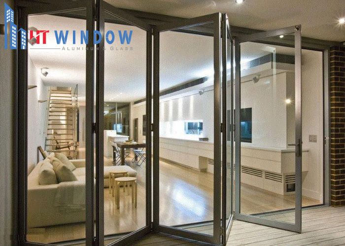 Bảng giá cửa nhôm PMI còn phụ thuộc vào nhiều yếu tố