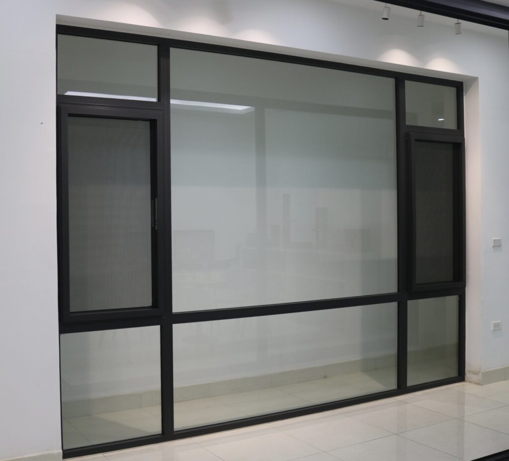 cửa sổ mở quay kèm lưới côn trùng nhôm hopo 118
