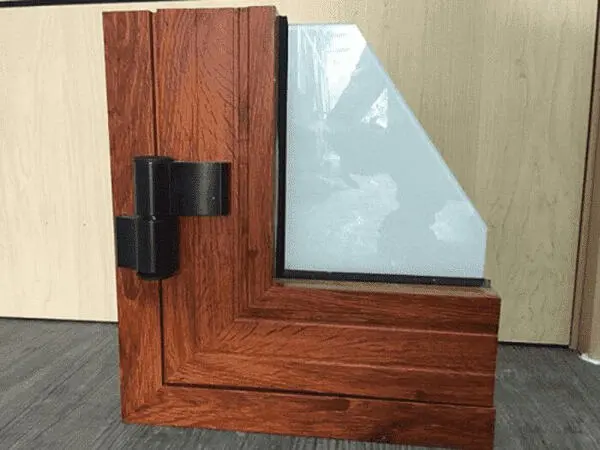 Top 5 các mẫu cửa nhôm xingfa màu vân gỗ đẹp nhất