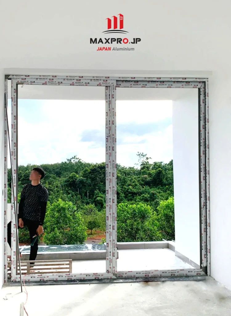 Giới thiệu các mẫu cửa nhôm maxpro cho biệt thự mới