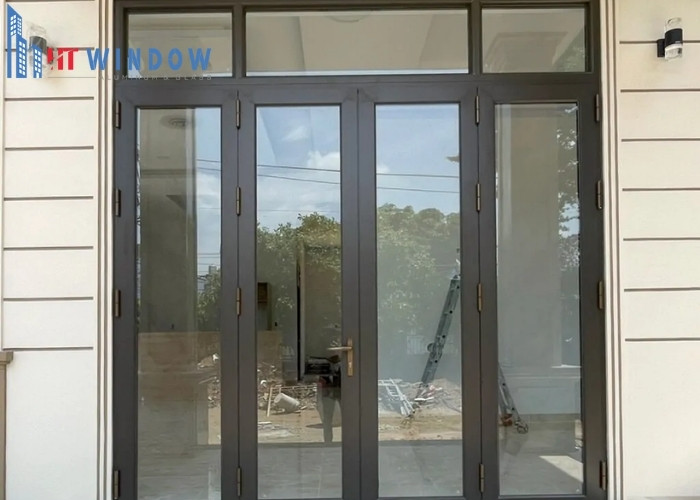 Cửa nhôm Maxpro thường được lắp đặt cho cửa chính, cửa ban công, cửa sổ hoặc cửa phòng ngủ
