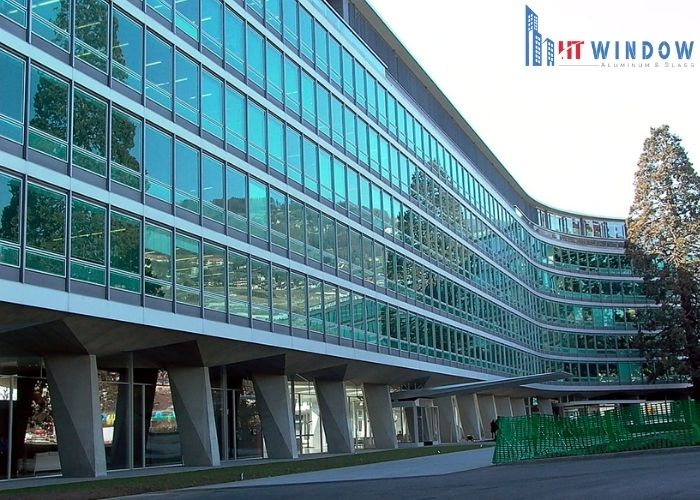 Vách kính lộ đố được chia thành nhiều loại khác nhau, mỗi kiểu dáng mang đặc trưng riêng