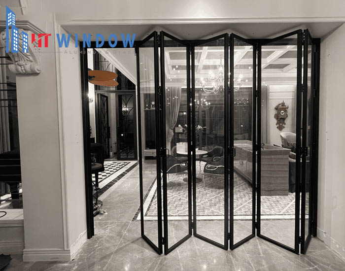 Cửa gấp (cửa xếp gấp)