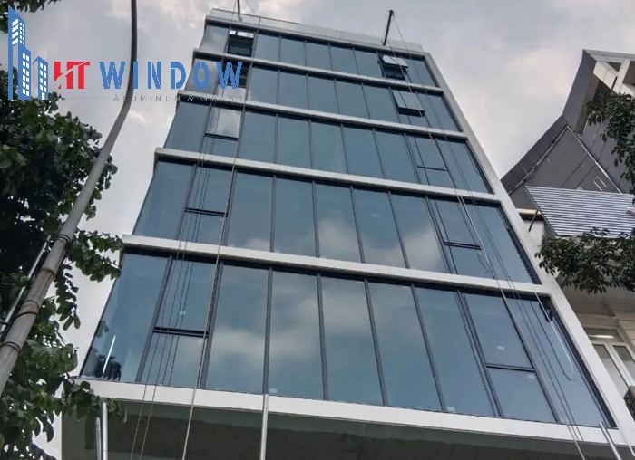 Vách kính mặt dựng là giải pháp kiến trúc hiện đại cho mọi công trình