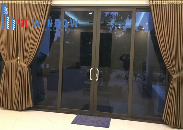 Cửa nhôm Xingfa 93 giúp tiết kiệm không gian