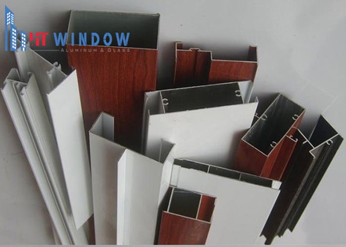 Nhôm cỏ có trọng lượng nhẹ, giá thành thấp