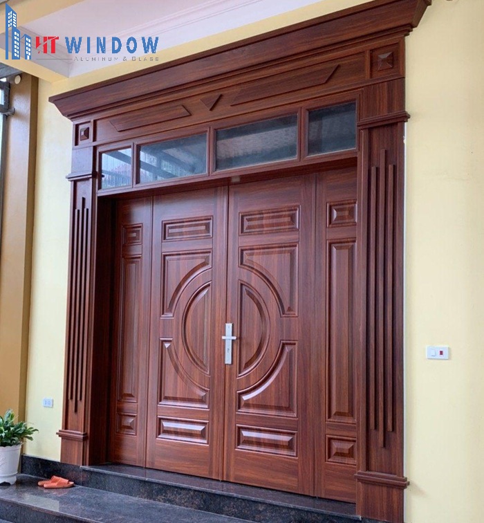Cửa gỗ là loại cửa được làm từ nguyên liệu gỗ tự nhiên hoặc gỗ công nghiệp