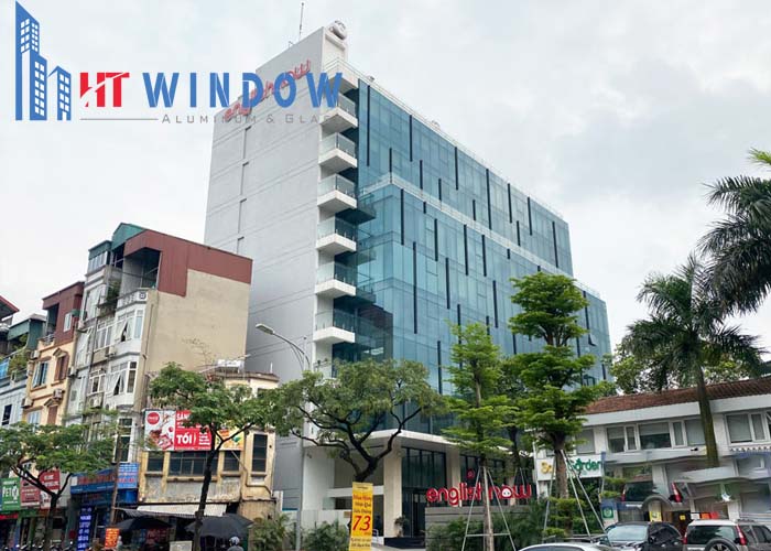 Thi công vách kính mặt dựng là xu thế kiến trúc hiện đại và bền vững