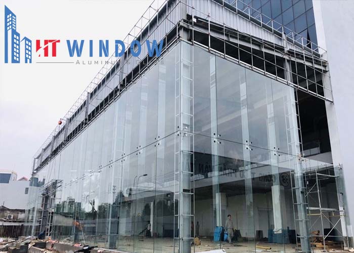 Liên hệ HTWindow để được tư vấn thêm về vách kính mặt dựng cho công xưởng