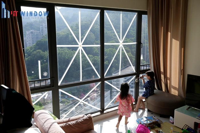 cách chống bão cho cửa kính