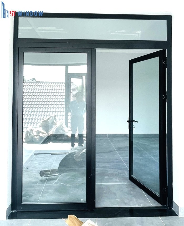 Cửa mở quay nhôm Maxpro
