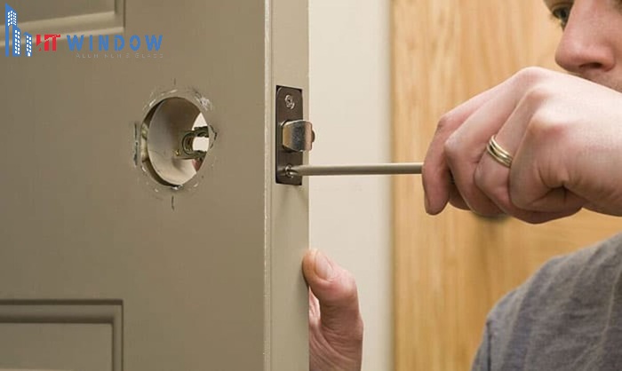 Cần đo kích thước và khoảng cách lỗ khóa chính xác
