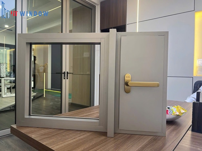 Cửa nhôm Maxpro cho thấy sự khác biệt rõ rệt về độ bền khi đặt cạnh các dòng cửa nhôm phổ thông khác