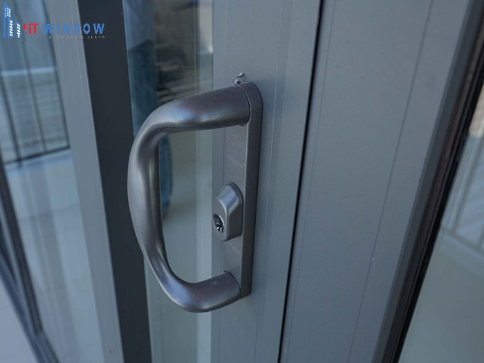 Lỗ thoát nước cửa nhôm kính - Giải pháp chống ẩm hiệu quả