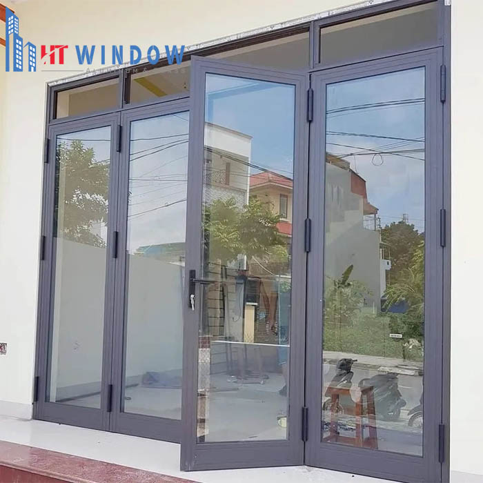 Nhà ở dân dụng sử dụng nhôm hệ rất rộng rãi