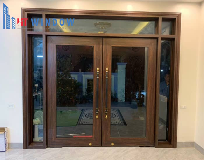 Nên lắp ô fix cửa khi chiều cao trần lớn, cần tầm nhìn thoáng