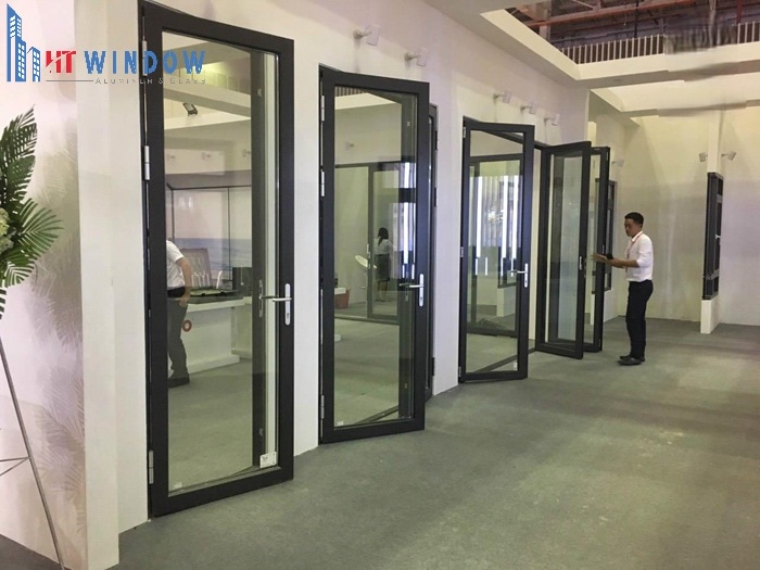 Cửa nhôm Hopo có màu sắc và mẫu mã đa dạng, đáp ứng nhiều phong cách kiến trúc