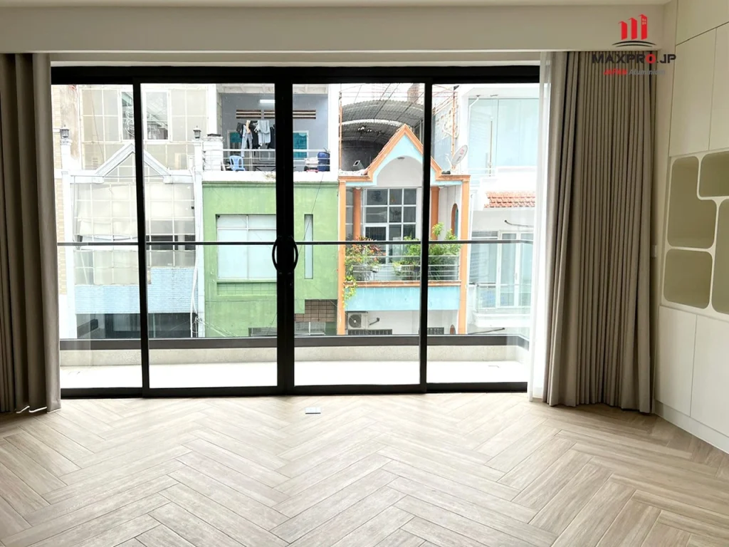 Tại sao cửa nhôm Maxpro có giá thành khá cao
