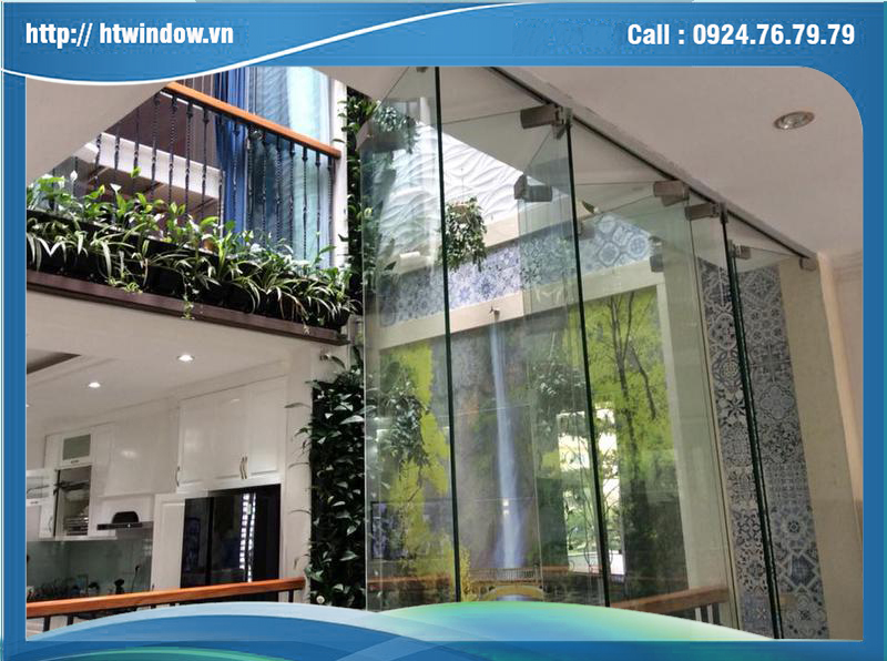 Cửa kính xếp gấp