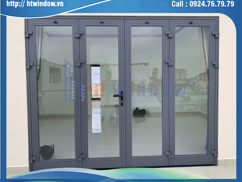 Cửa đi mở quay nhôm xingfa