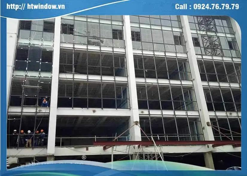 Vách kính mặt dựng nhôm Hyundai