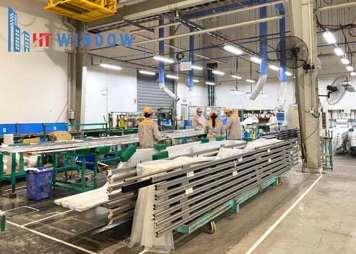 Quy trình sản xuất tại nhà máy LIXIL VINA được kiểm soát nghiêm ngặt